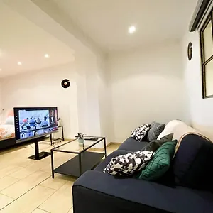 https://privat-sauna-city-flat-w-netflix-sternschanze.hamburg-hotels-de.com