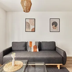 https://apt-elegantes-1-zimmer-neubau.hotelsheidelberg.net
